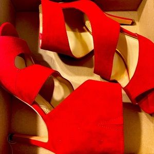 Red Jessica Simpson heels
